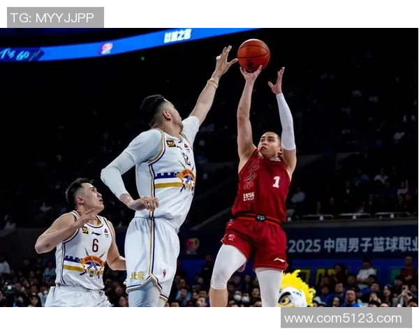 曾凡博与陈盈骏联手发威北京队客场轻取天津队展现强大实力