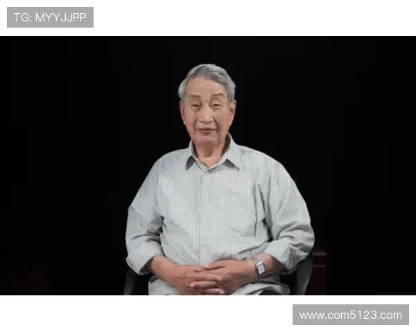 李丽专访:从青涩少女到羽毛球冠军的奋斗与成长之路 李丽专访:从青涩少女到羽毛球冠军的奋斗与成长之路