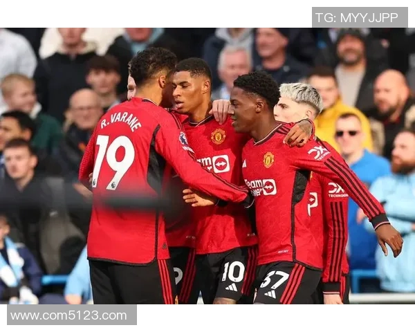 伯恩利与曼联精彩对决直播全程回顾及赛后分析